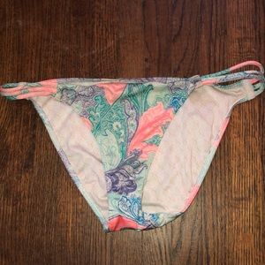 VS Bikini bottom